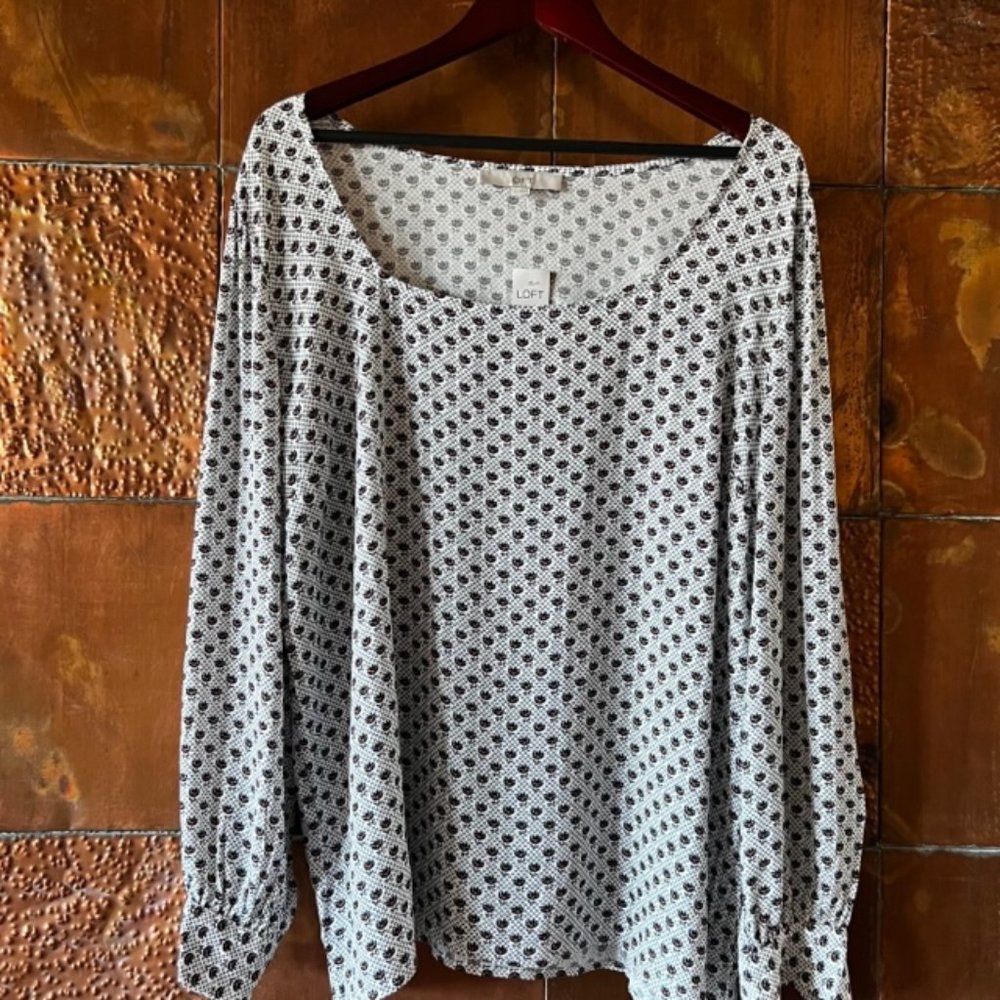 NWT * LOFT long-sleeved blouse * Large